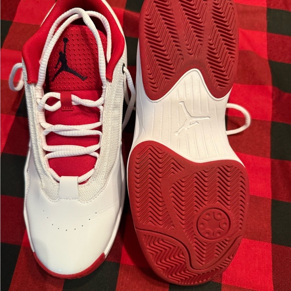 Jordan Max - Picture 3 of 6